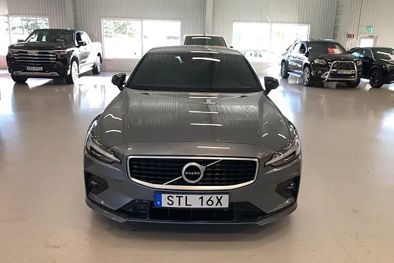 Volvo S60 2019 photo 2