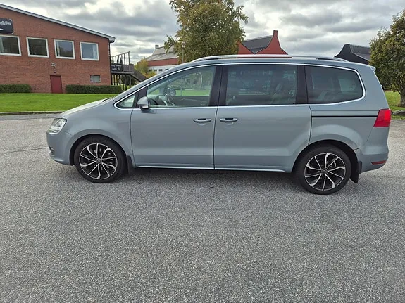 Volkswagen Sharan 2011 photo 5