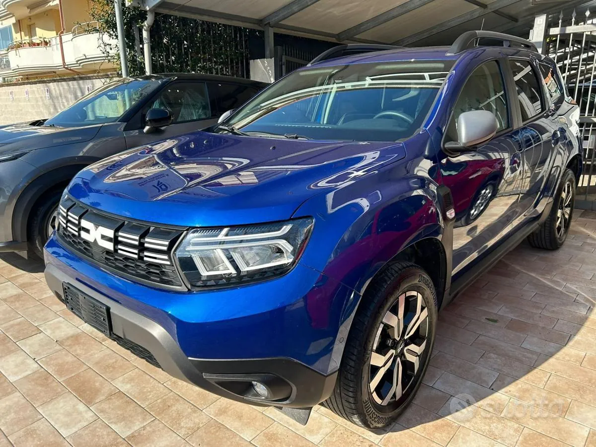 Dacia Duster 2023 photo 2