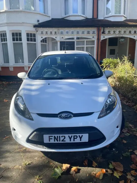 Ford Fiesta 2012 photo 5