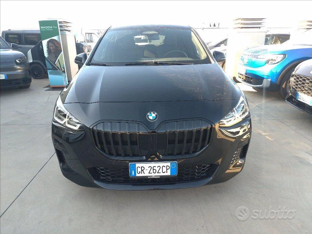 BMW 220I Active Tourer 2023 photo 2