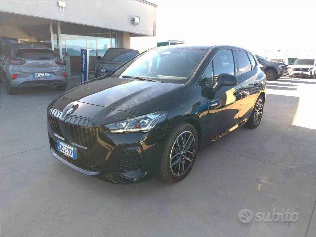 BMW 220I Active Tourer 2023 photo 3
