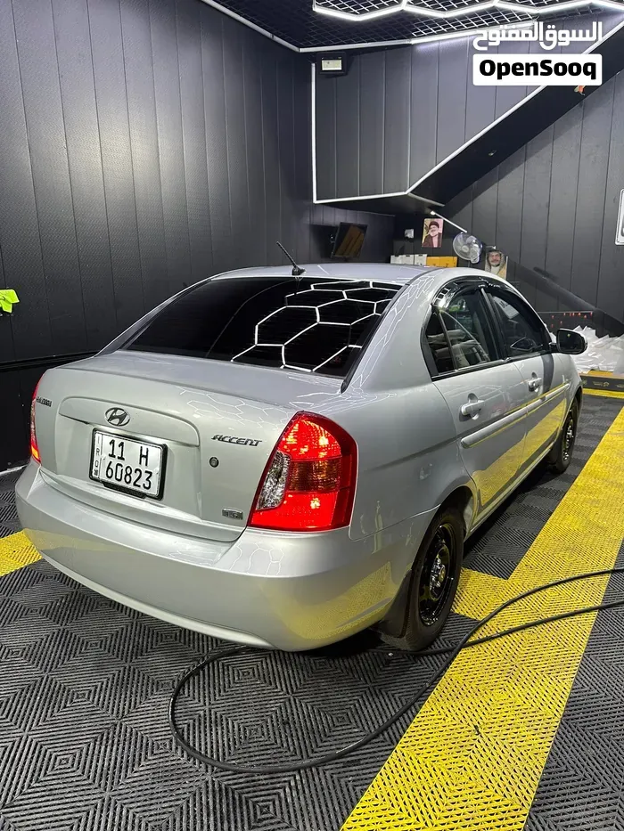 Hyundai Accent 2010 photo 4
