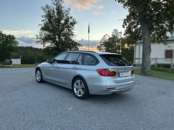 BMW 318D 2015 photo 3