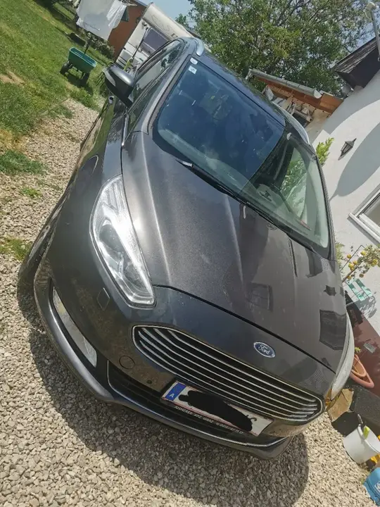 Ford Galaxy 2016 photo 3