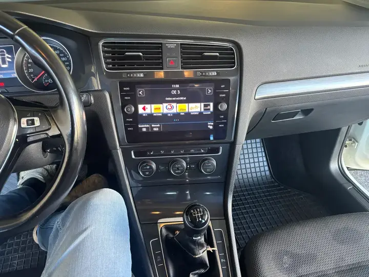 Volkswagen Golf Variant 2020 photo 3