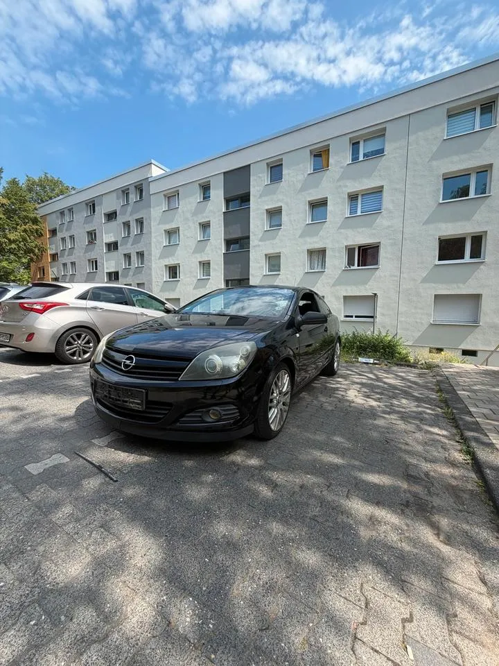 Opel Astra H Gtc