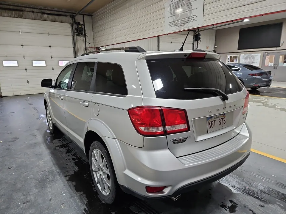 Dodge Journey 2012 photo 3