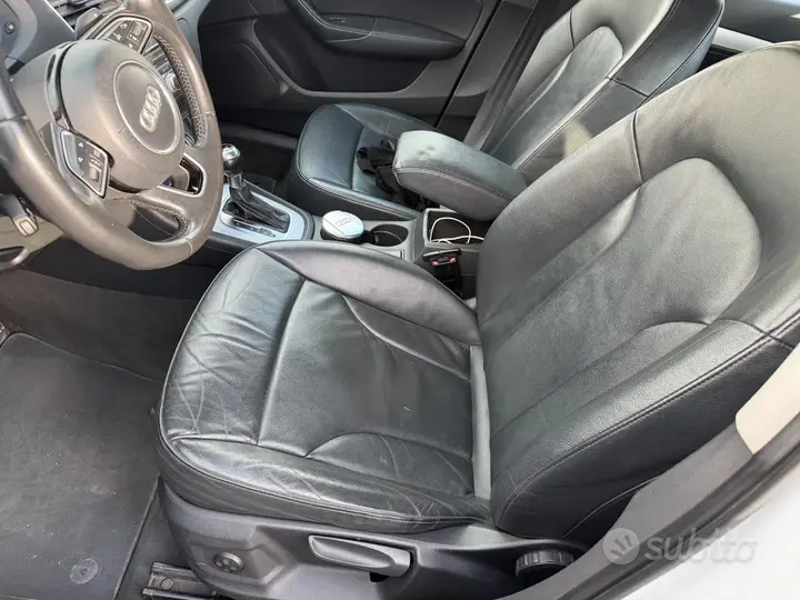 Audi Q3 2015 photo 2