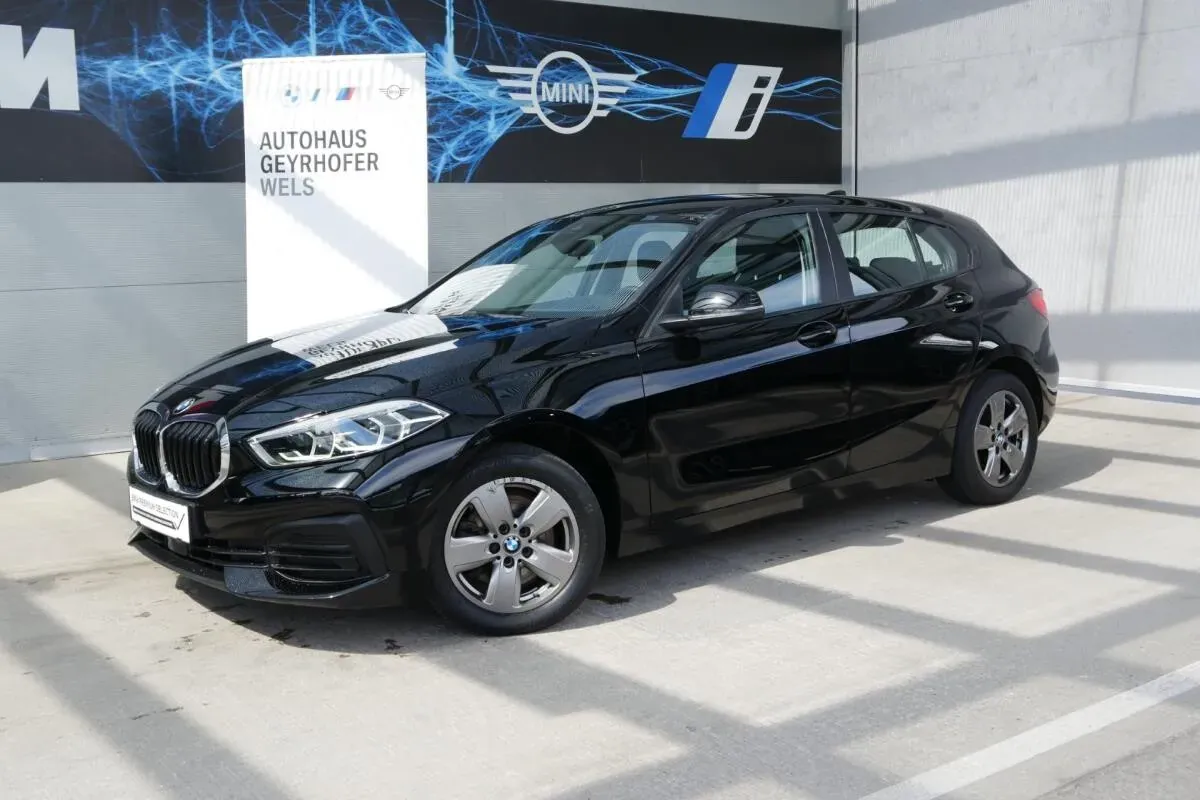 BMW 1 Series 2022 photo 3