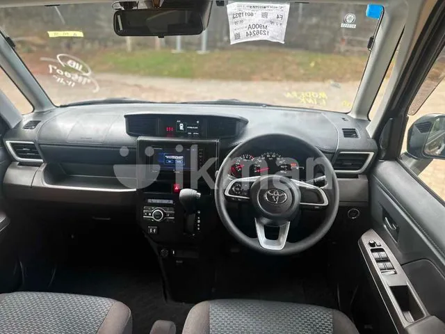 Toyota Roomy 2025 photo 5