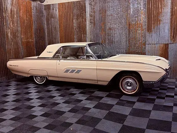Ford Thunderbird 1963 photo 2