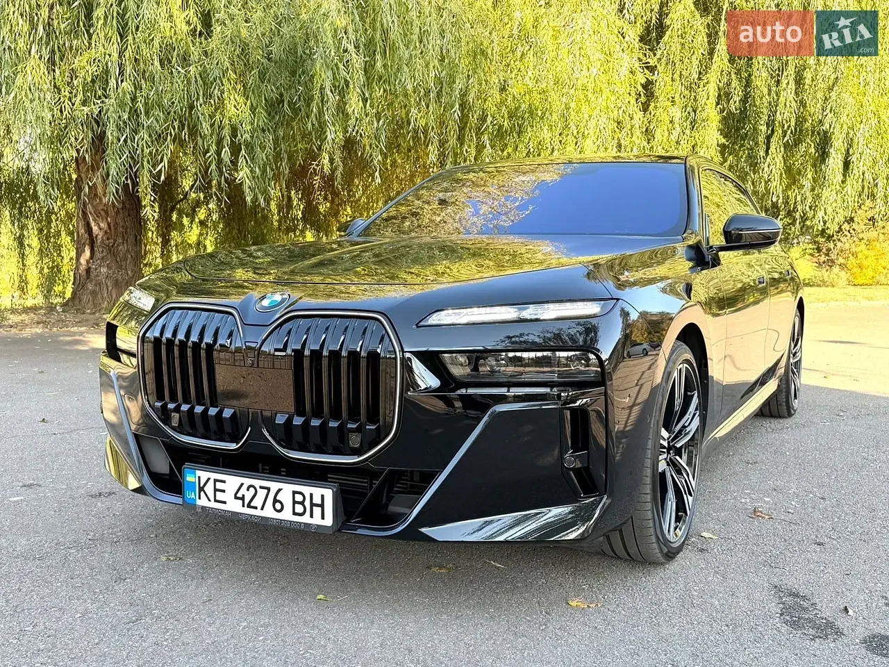 BMW 7 Series 2024 photo 2