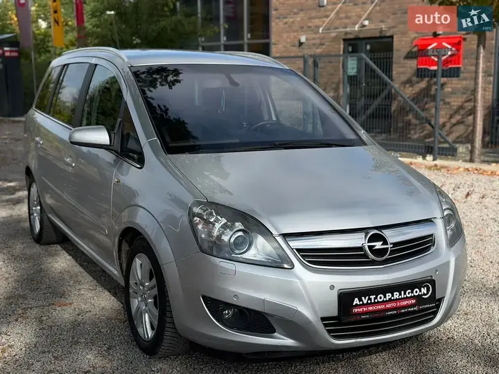 Opel Zafira