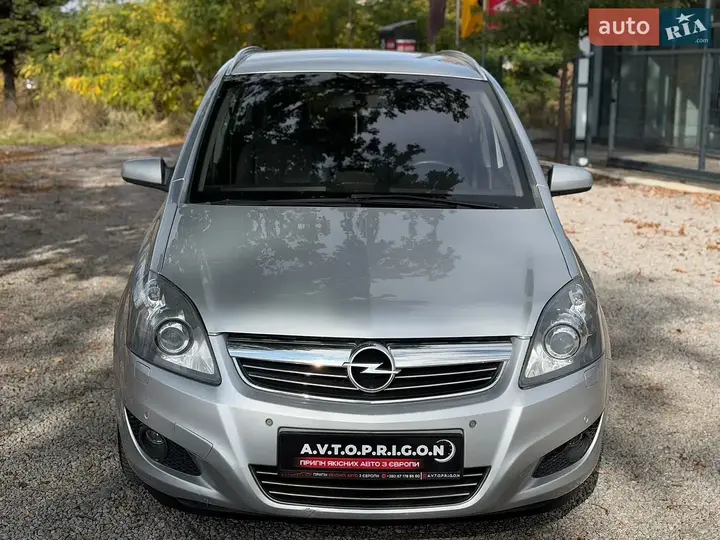Opel Zafira 2009 photo 5