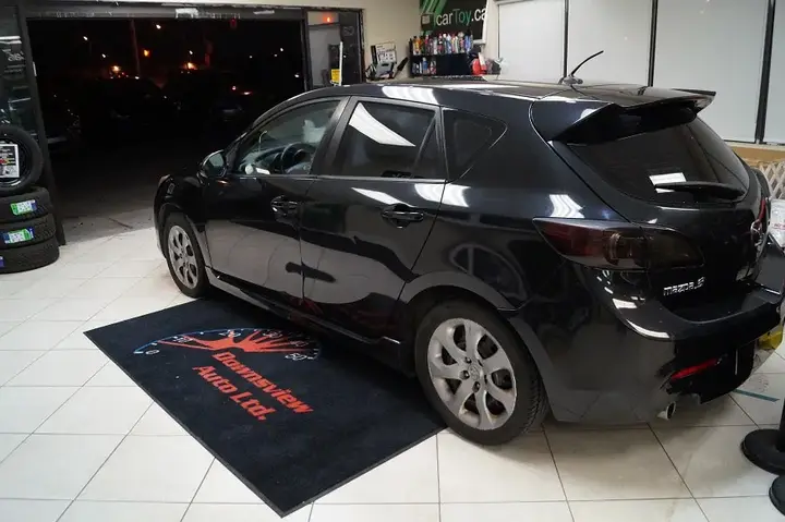Mazda Mazda3 2012 photo 3