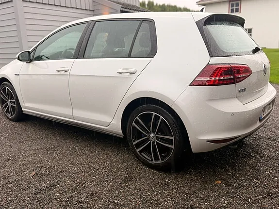 Volkswagen Golf Vii 2016 photo 2