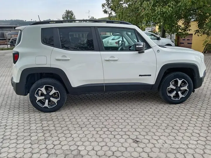 Jeep Renegade 2022 photo 3