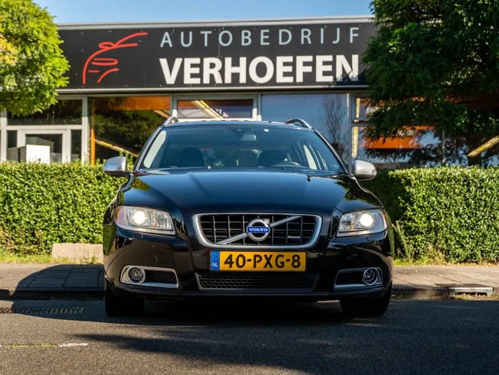 Volvo V70 2011 photo 3