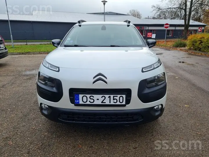 Citroen C4 Cactus 2015 photo 2