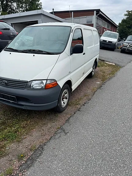 Toyota Hiace 2005 photo 3