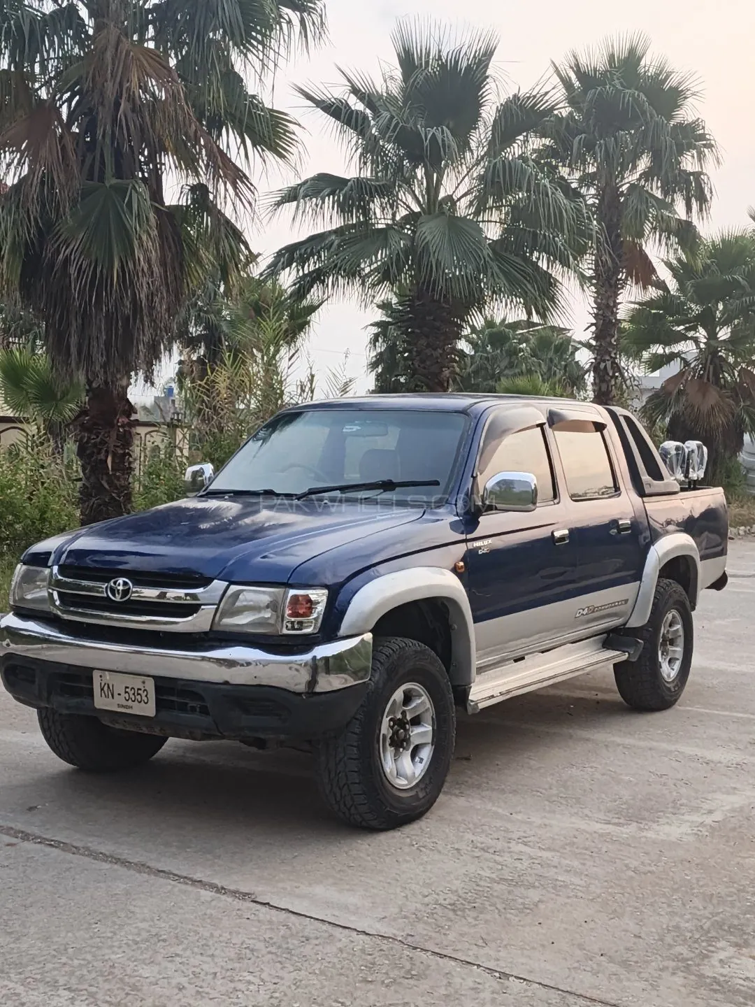 Toyota Hilux