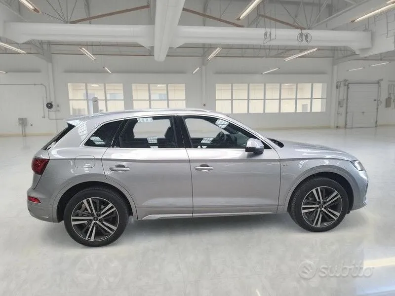 Audi Q5 2022 photo 3