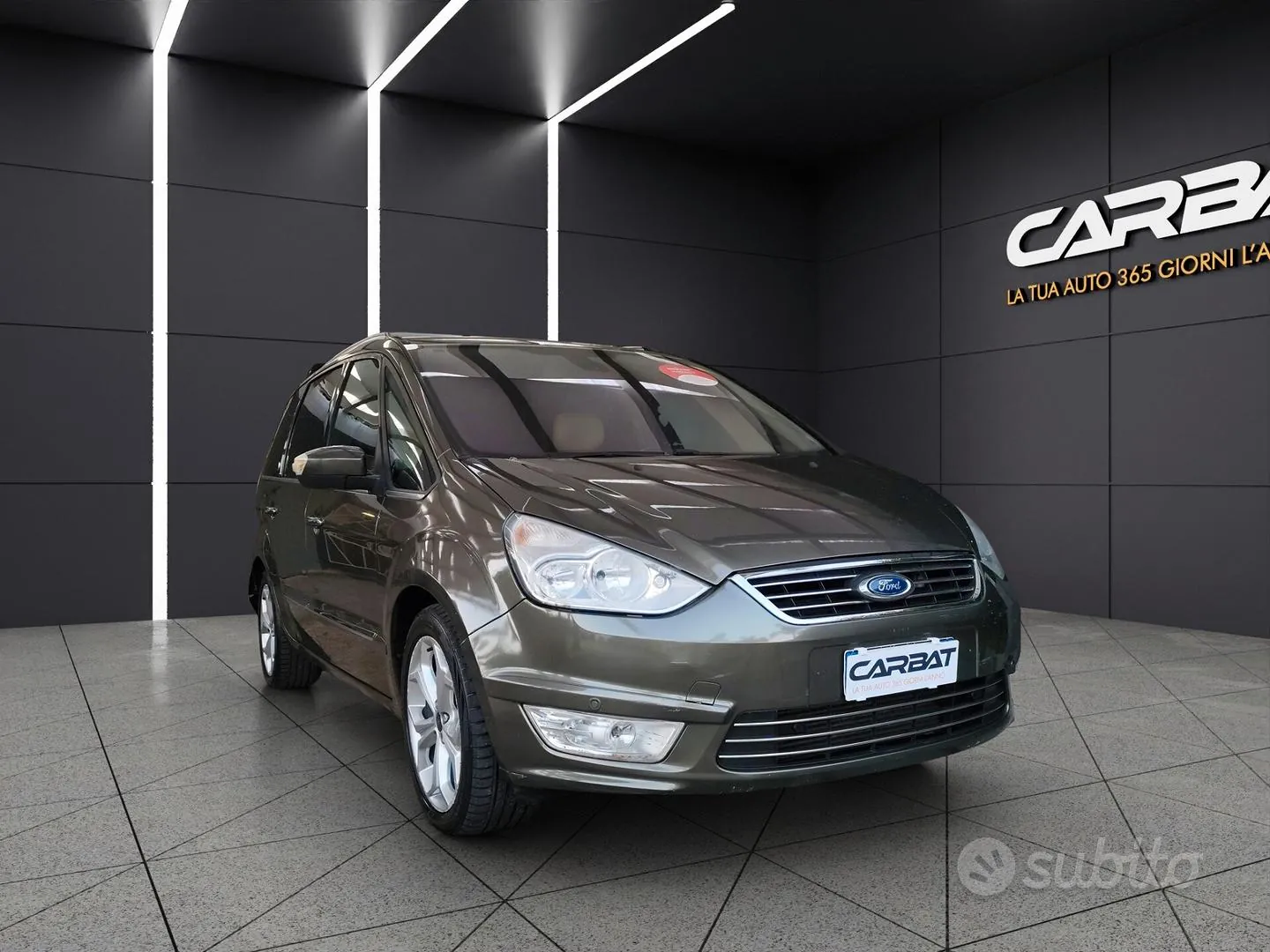 Ford Galaxy 2010 photo 3
