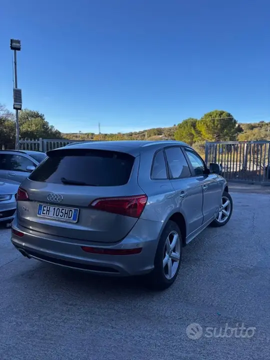 Audi Q5 2012 photo 2