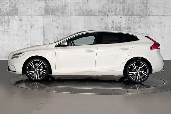 Volvo V40 2017 photo 4