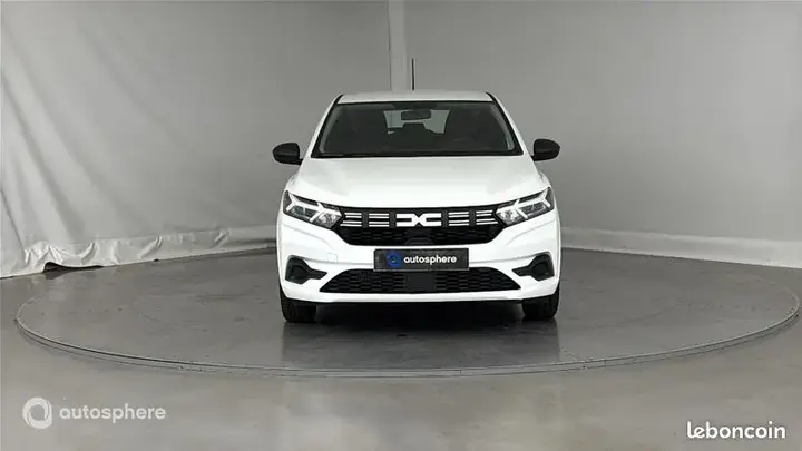 Dacia Sandero 2024 photo 2