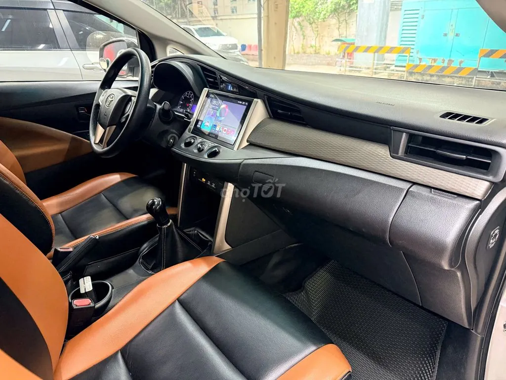 Toyota Innova 2017 photo 4