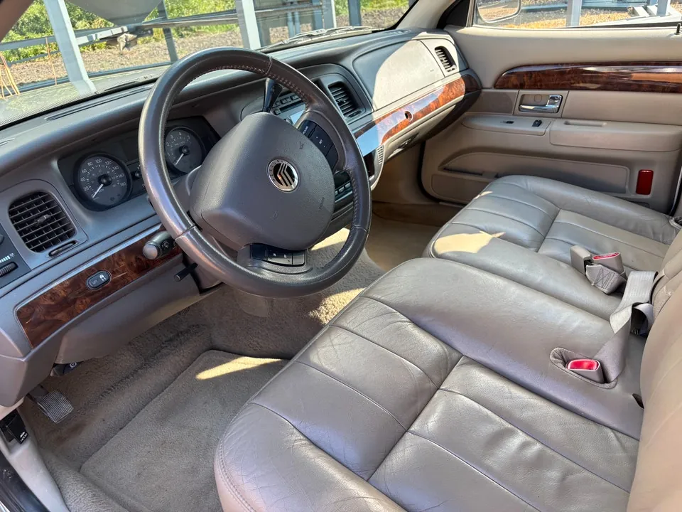 Mercury Grand Marquis 2009 photo 4
