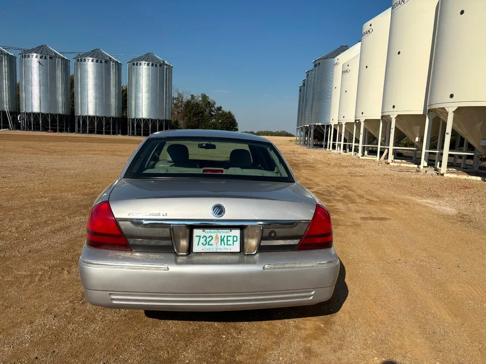Mercury Grand Marquis 2009 photo 3