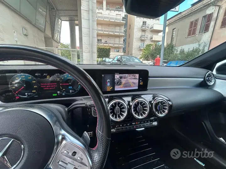Mercedes-Benz A250E