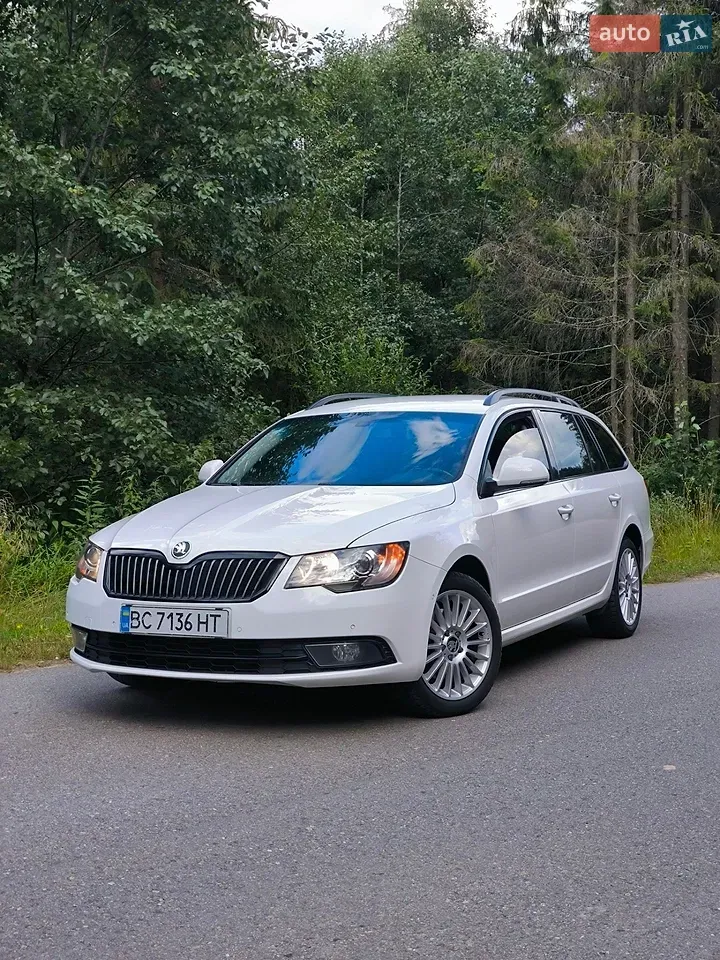 Skoda Superb 2014 photo 2