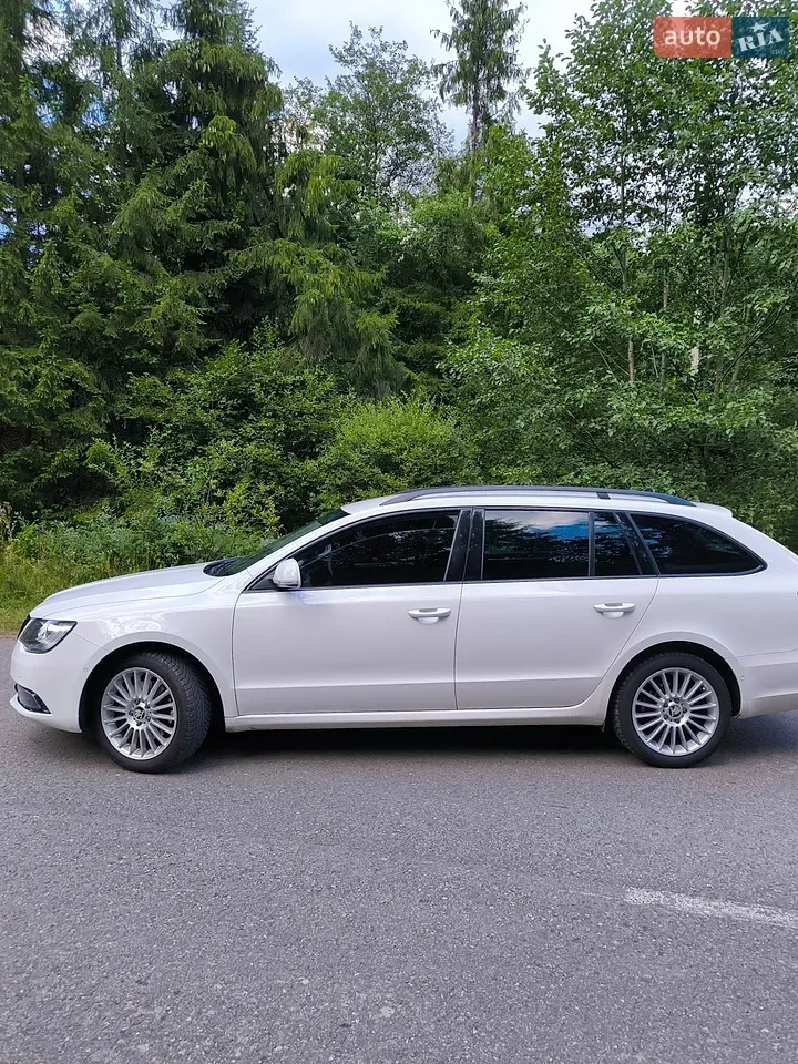 Skoda Superb 2014 photo 3