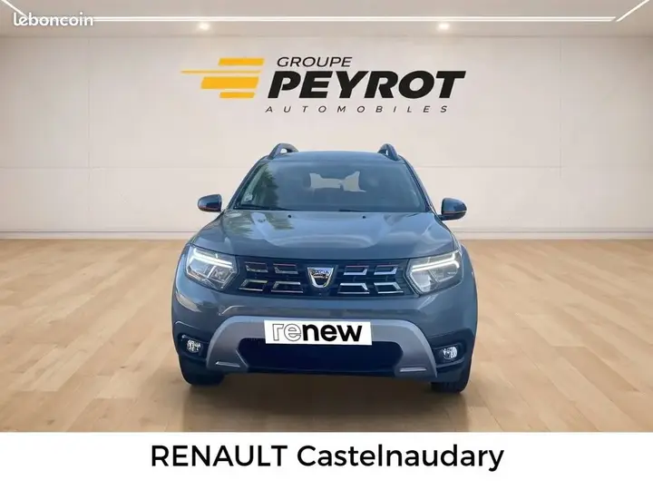 Dacia Duster 2022 photo 2