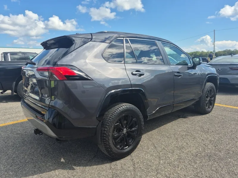 Toyota Rav4 2023 photo 2