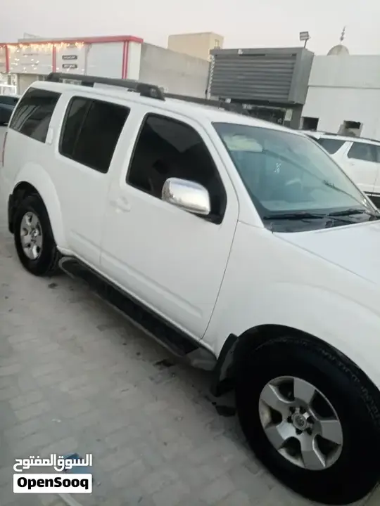 Nissan Pathfinder 2012 photo 2