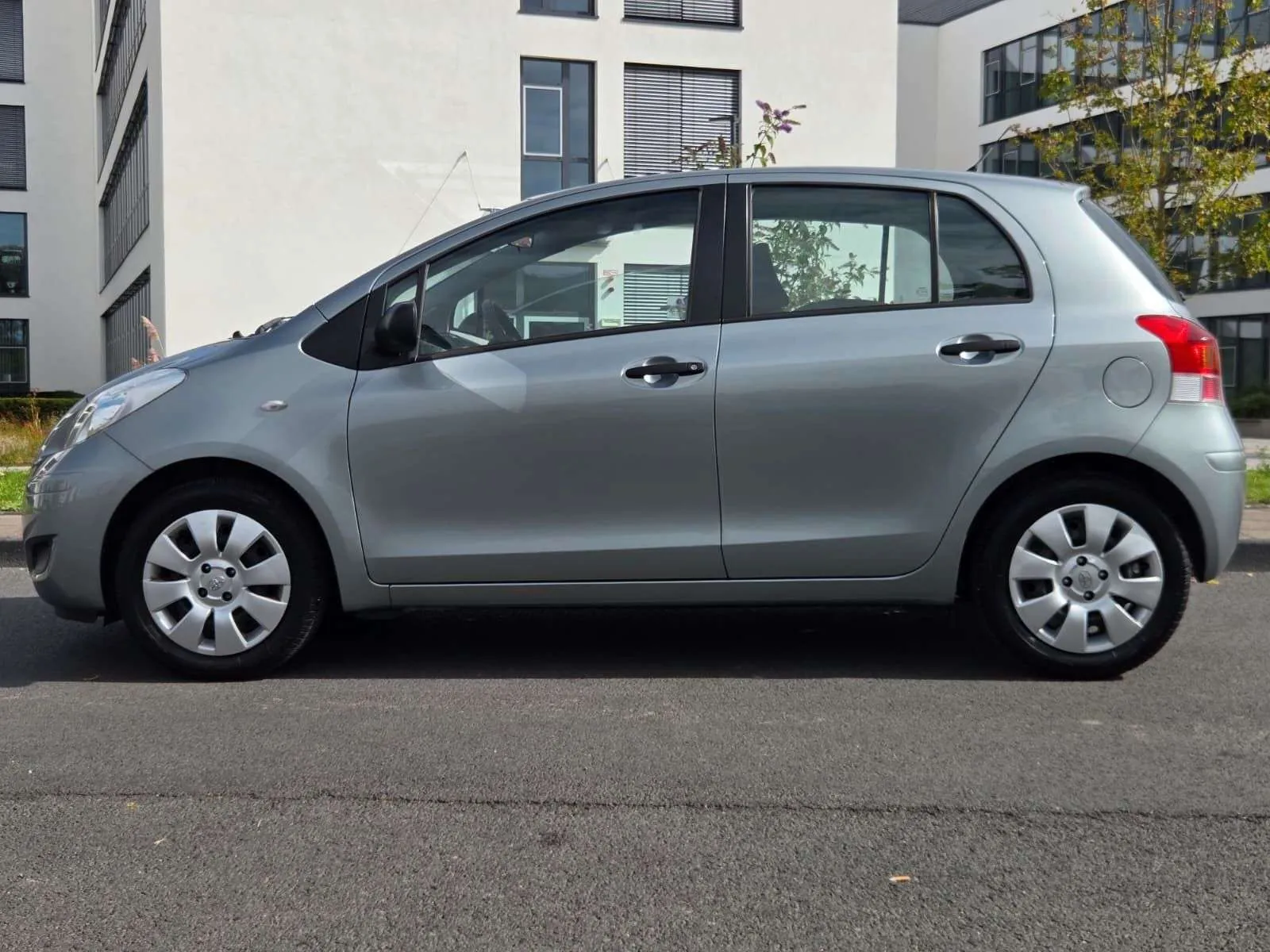 Toyota Yaris 2009 photo 5
