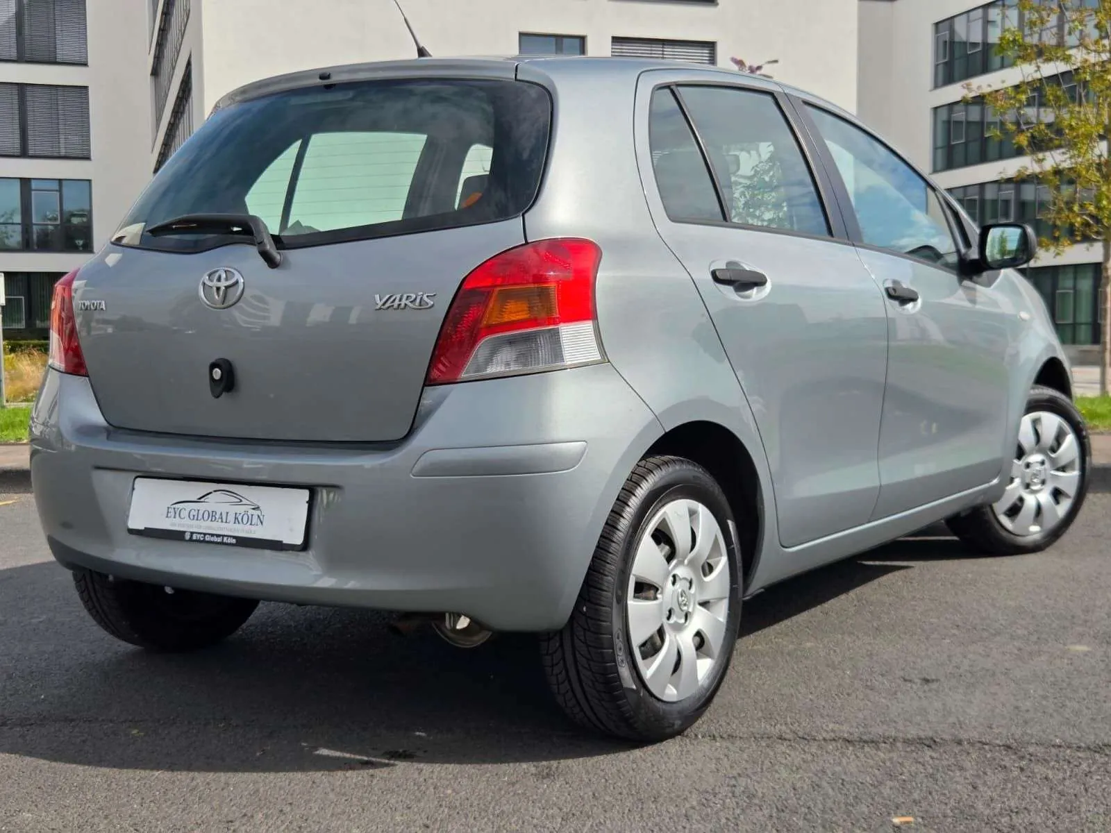 Toyota Yaris 2009 photo 4