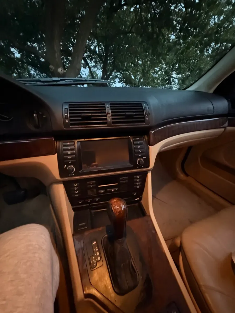 BMW 5 Series 2002 photo 3