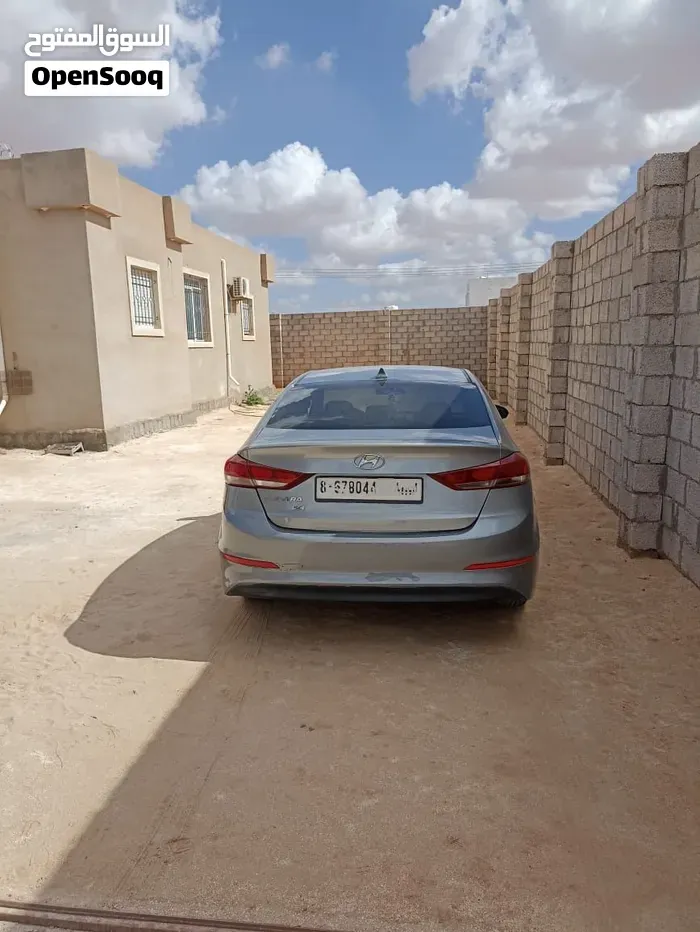 Hyundai Elantra 2018 photo 4