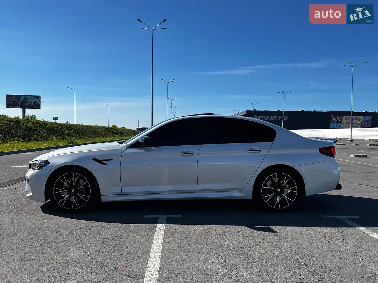BMW 5 Series 2017 photo 4