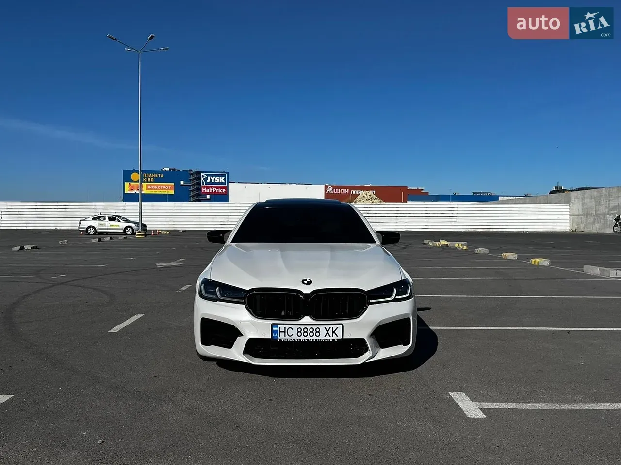 BMW 5 Series 2017 photo 2