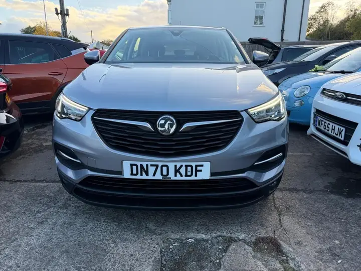 Vauxhall Grandland X 2020 photo 2