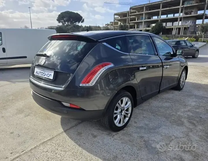 Lancia Delta 2011 photo 4