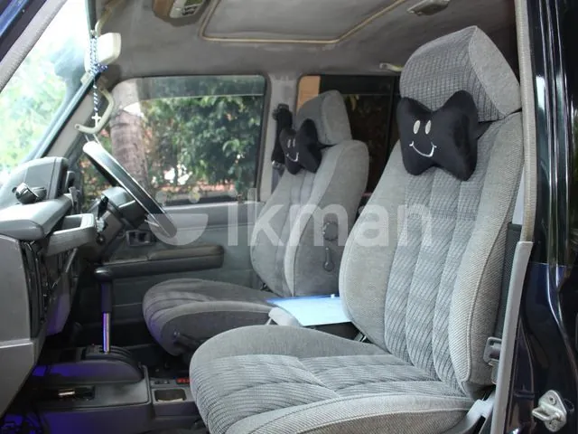 Toyota Land Cruiser Prado 1986 photo 4