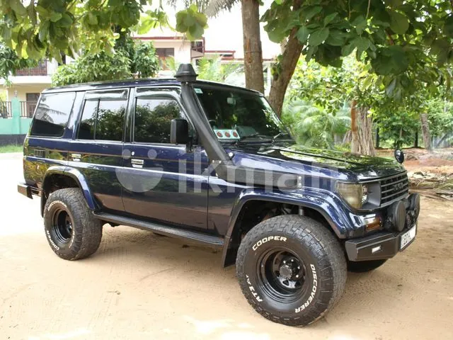 Toyota Land Cruiser Prado 1986 photo 2